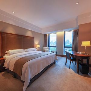 Superior Zimmer mit Kingsize-Bett